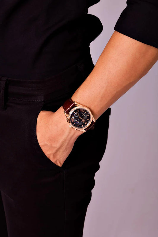 RELOJ ELEGANTE CON CORREA DE CUERO