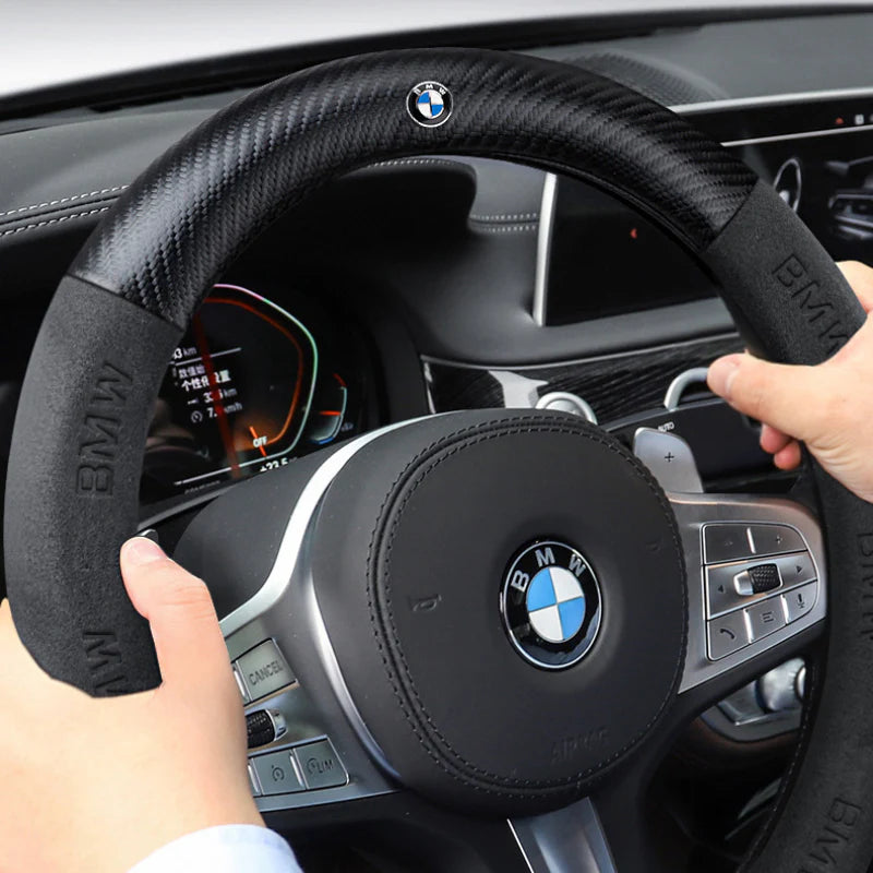 FUNDA DE VOLANTE PREMIUM ANTIDESLIZANTE EFECTO CARBONO