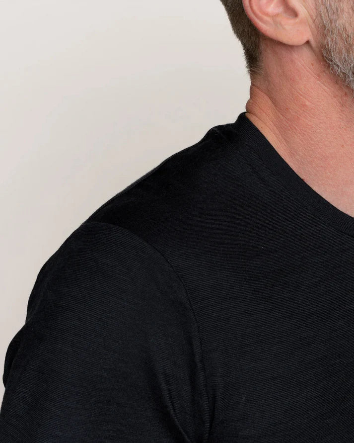 CAMISETA PREMIUM DE LANA MERINO PARA HOMBRE – SUAVIDAD Y ESTILO TODO EL AÑO