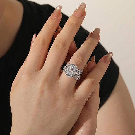 ANILLO RADIANTE DINAMITA 2 EN 1 — ELEGANCIA Y BRILLO QUE ENAMORAN