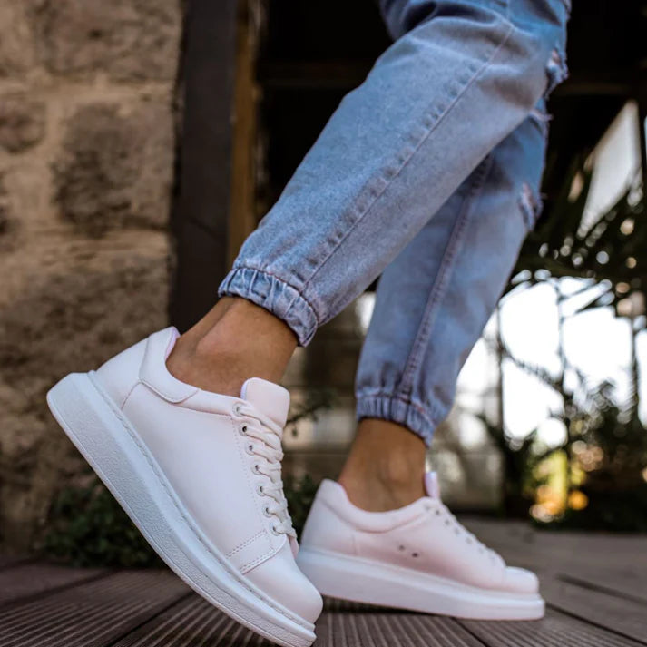 ZAPATOS MINIMALISTAS DE PIEL BLANCA PARA HOMBRE – ESTILO ELEGANTE, COMODIDAD TOTAL