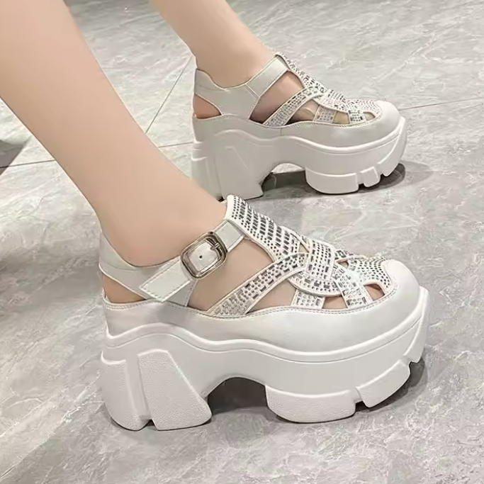 TACONES SPORT DE PLATAFORMA CON DIAMANTES – COMODIDAD Y ALTURA EN UN SOLO DISEÑO