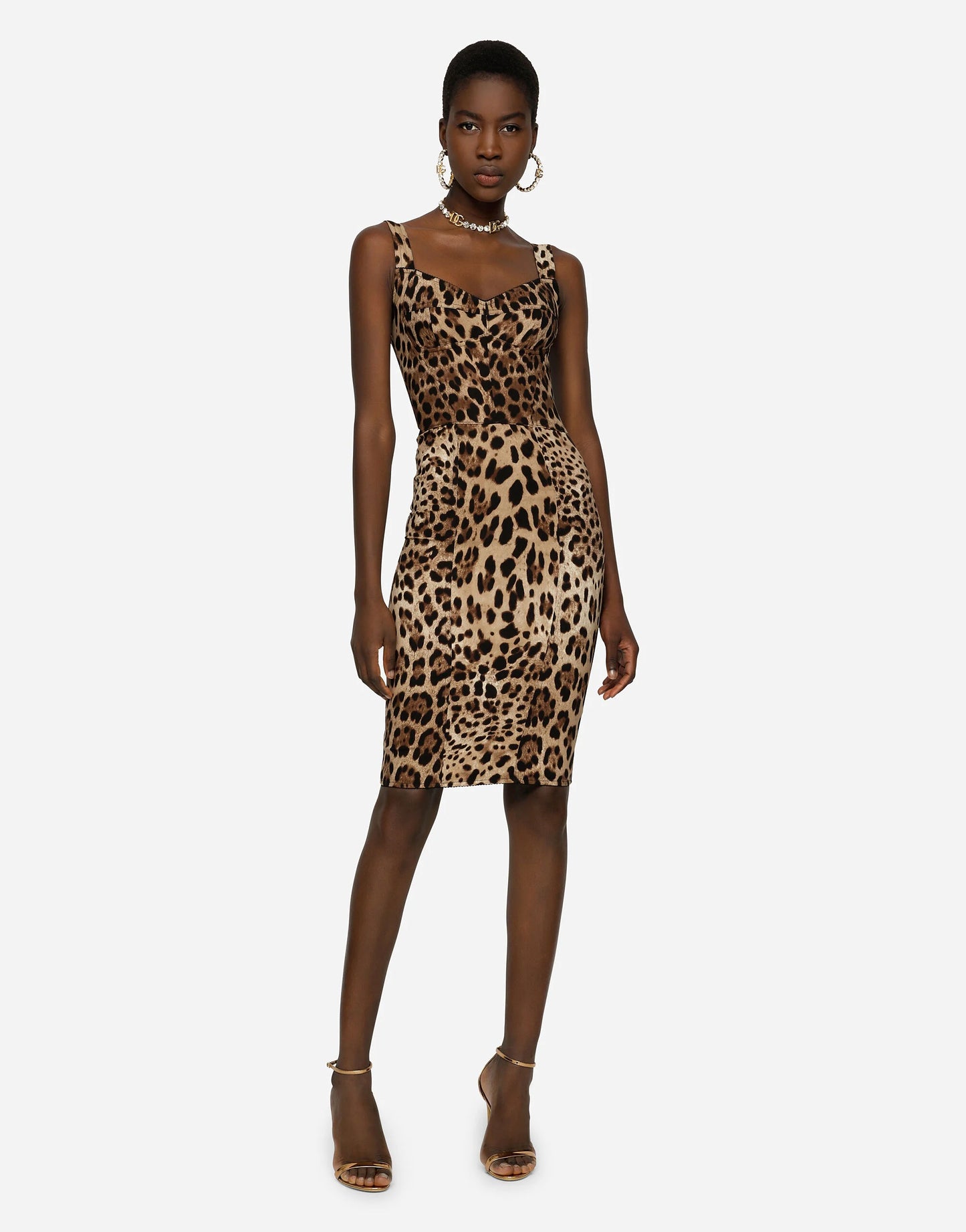 VESTIDO ESTAMPADO DE LEOPARDO EN TENDENCIA